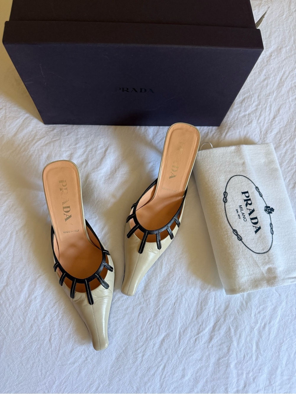Prada Vintage Pointed-Toe Leather Slide Mules in Ivory/Black on kitten heel